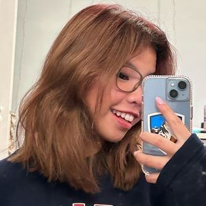 Meet your Posher, Chloe